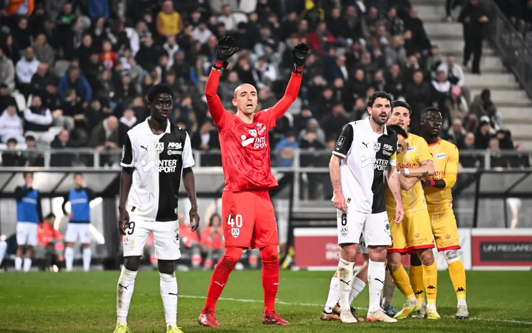 Ligue 2 : la situation d&eacute;g&eacute;n&egrave;re &agrave; Amiens