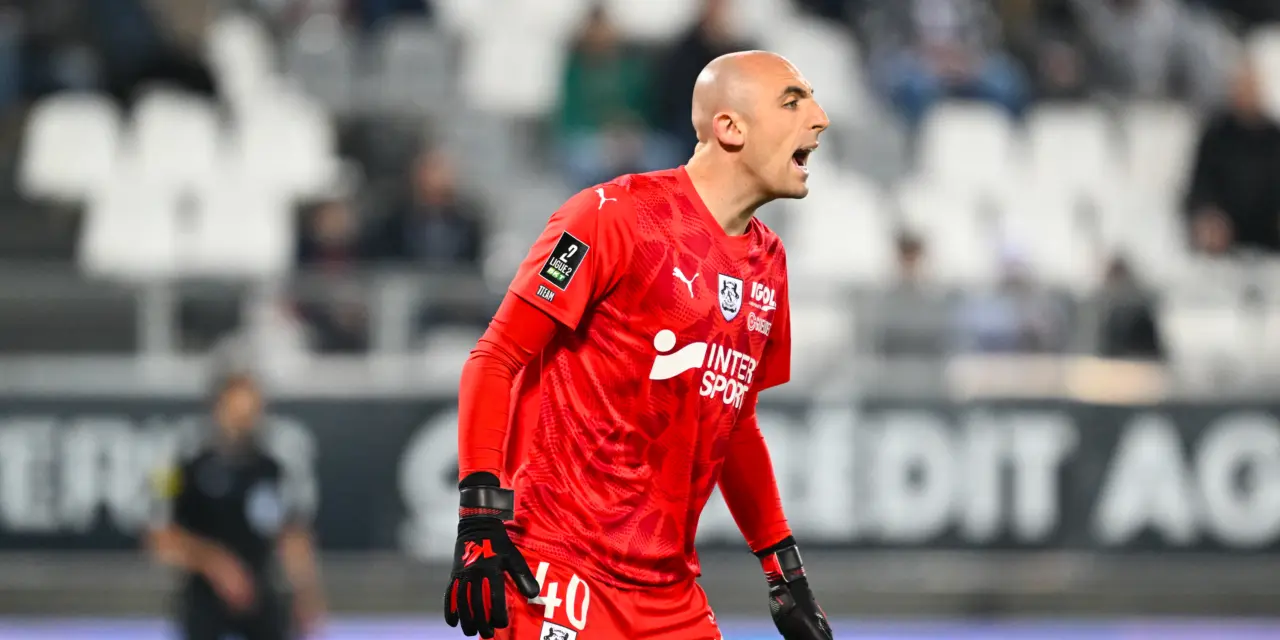 Ligue 2 : Amiens rel&eacute;gu&eacute; (ou presque) sur fond d'incident