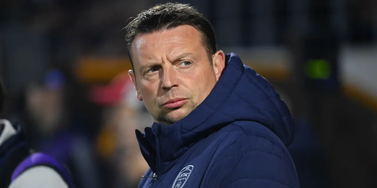 Ligue 2 : Dumont craint la qualit&eacute; intrins&egrave;que de l'ASSE