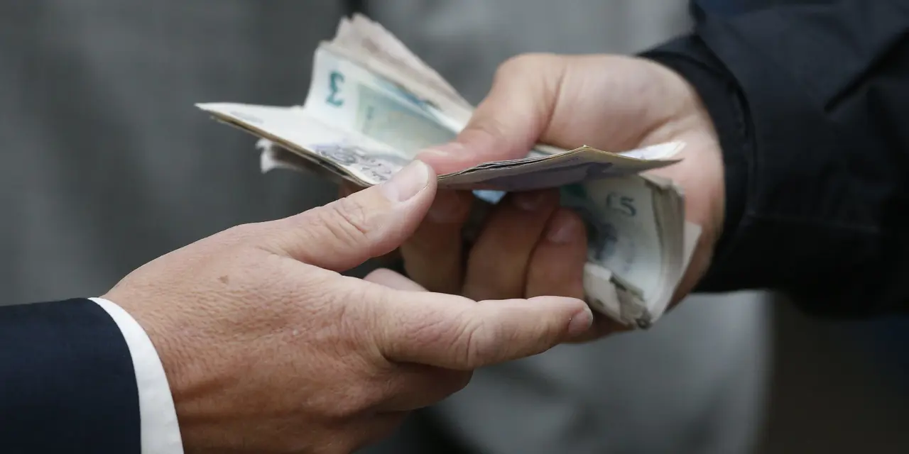 Commissions d'agents : un club surprise en t&ecirc;te, l'ASSE bon &eacute;l&egrave;ve