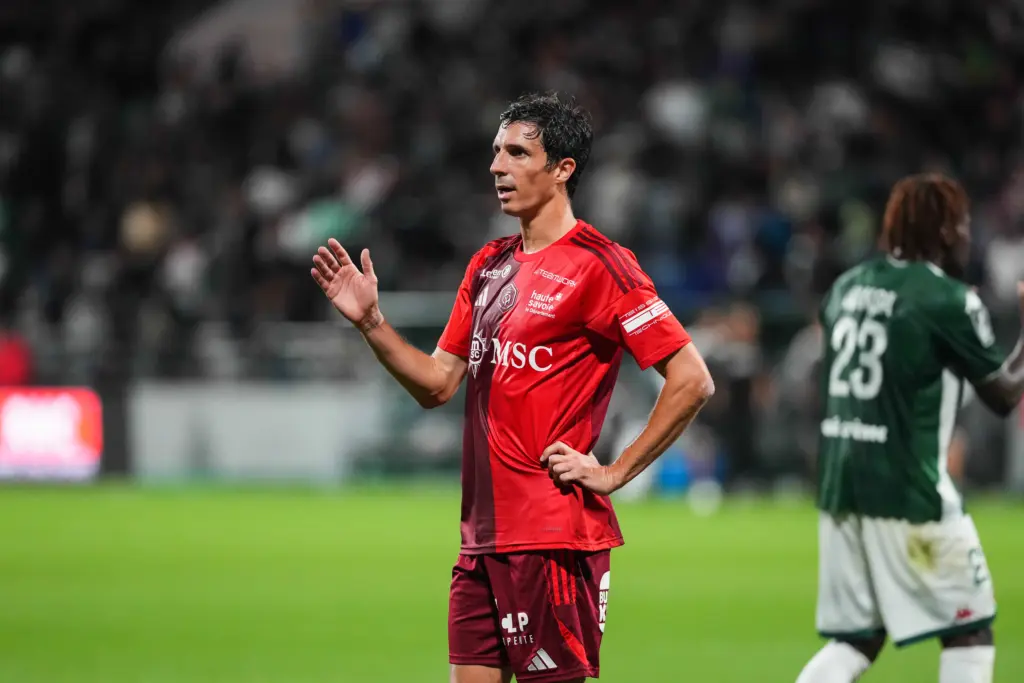 Ex-ASSE : Vincent Pajot prend sa retraite après un choc