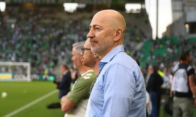 ASSE : Les Verts KO, le "PSG de la Ligue 2" qui b&eacute;gaye, Gazidis cash