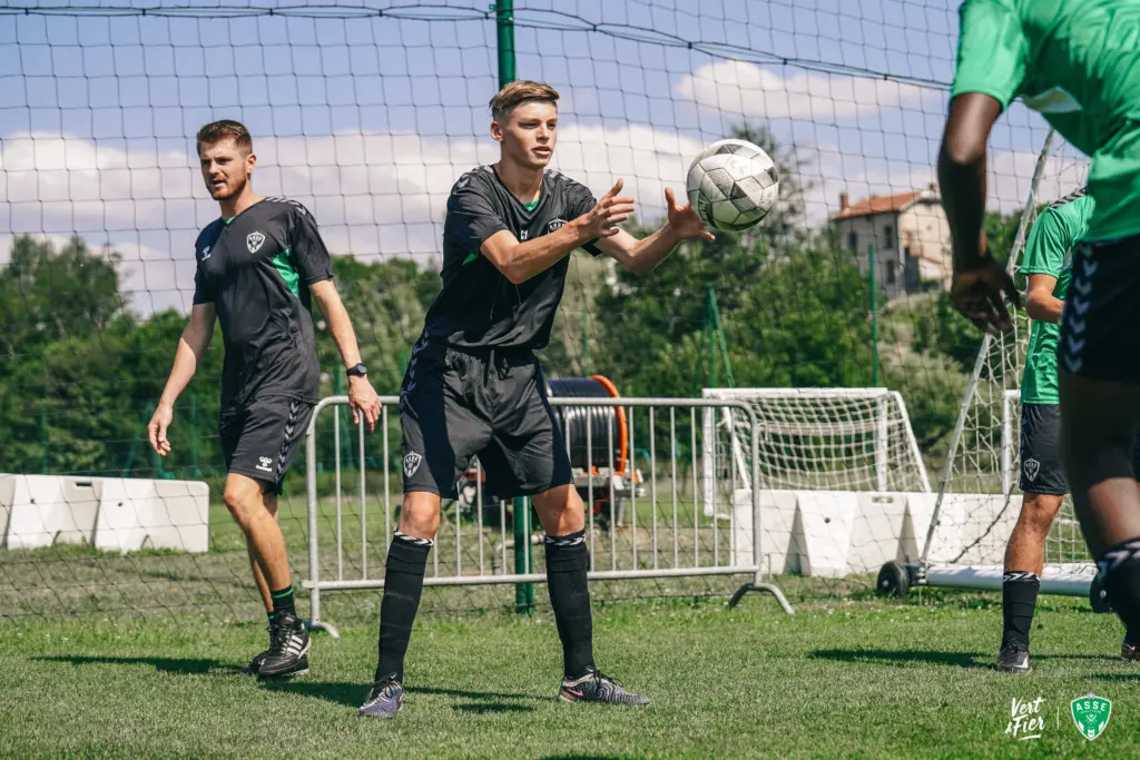 Qui est Guillaume Bénier, le couteau suisse de la formation de l'ASSE