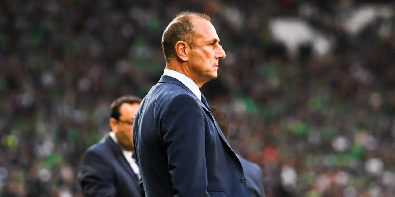 Ligue 2 : Nantes trouve son coach, Laval aussi, pas l'ASSE