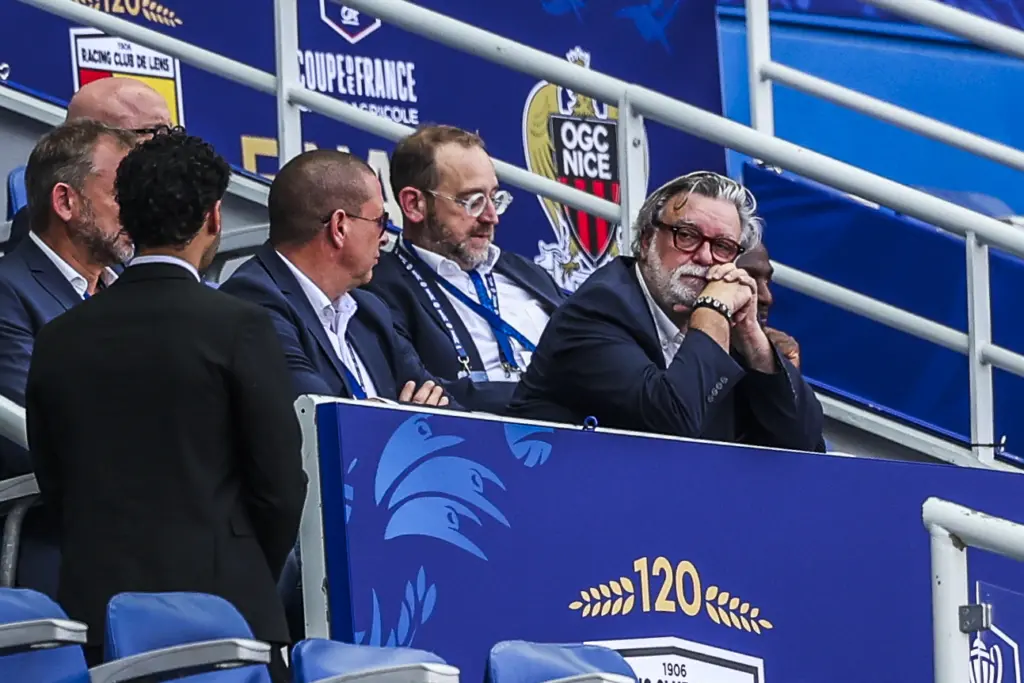 Ligue 2 : Coup de tonnerre, un club historique ne sera finalement pas vendu
