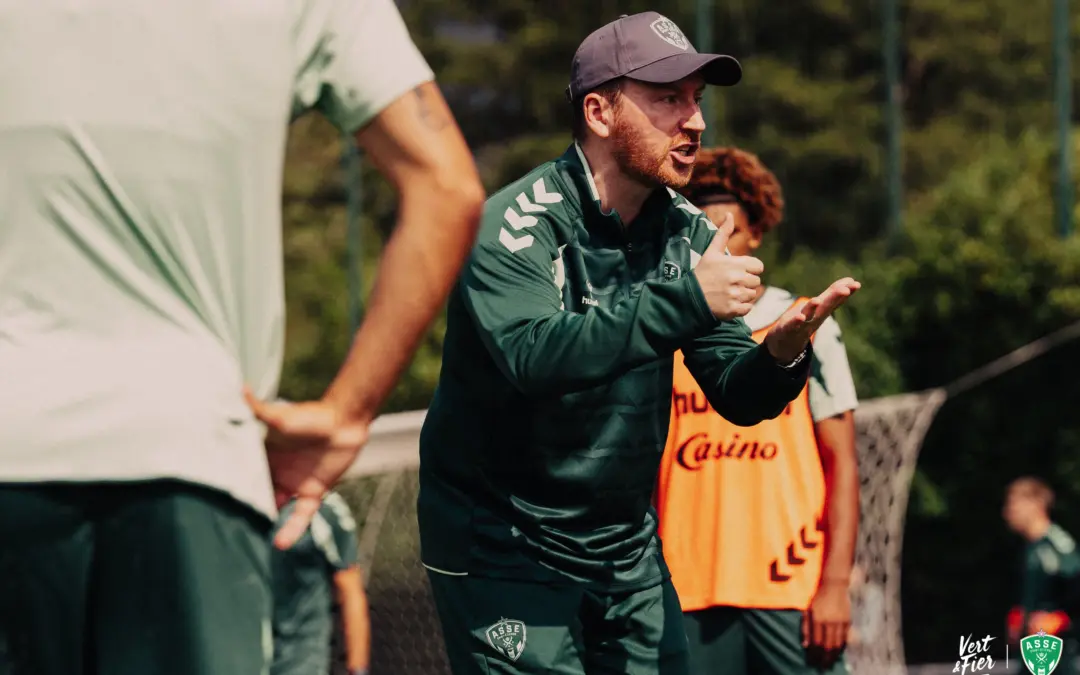 Le groupe complet de l'ASSE &agrave; Divonne avec 2 surprises