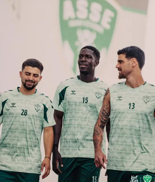 ASSE : Les premi&egrave;res tenues 2026-2027 d&eacute;voli&eacute;es
