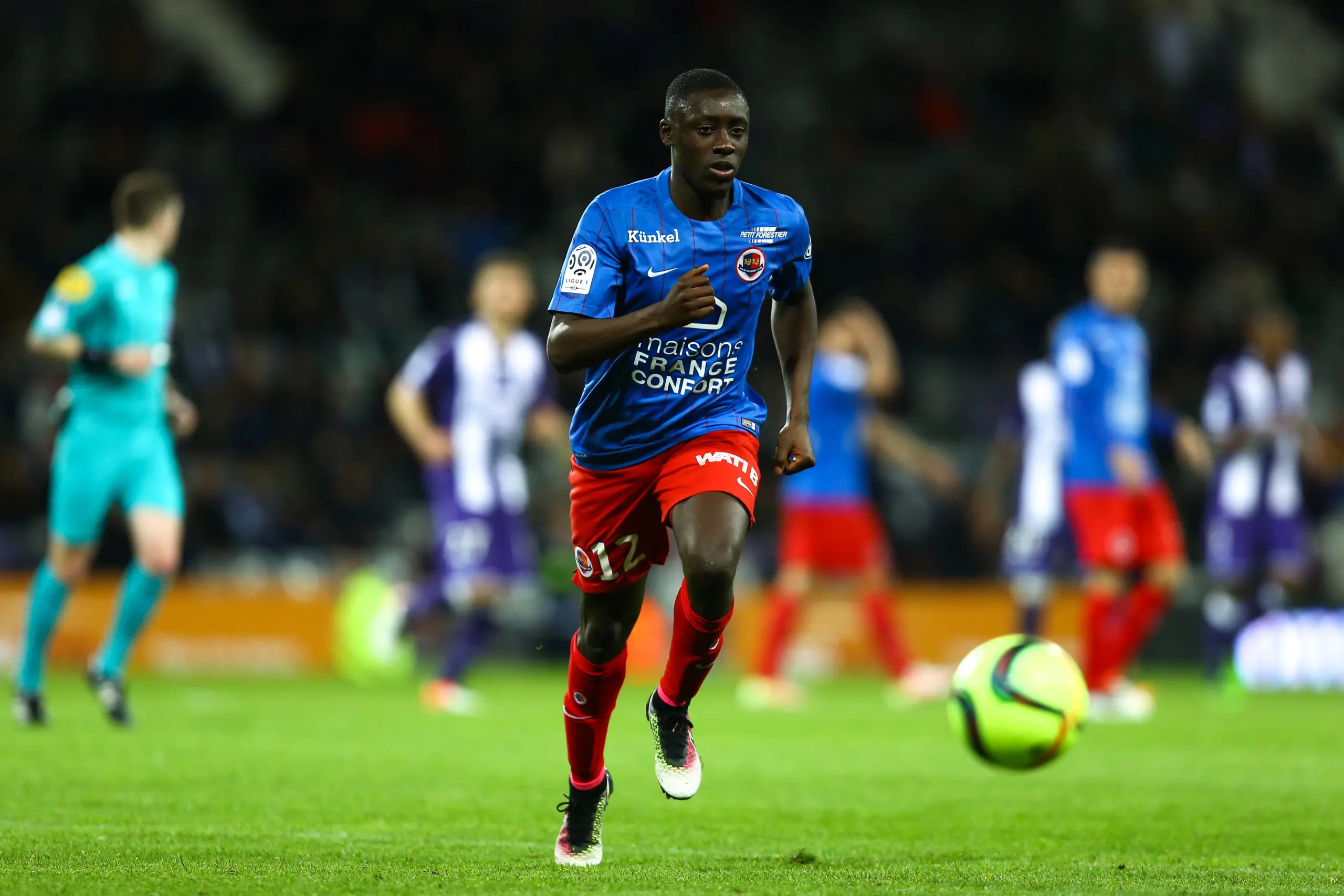 Dennis Appiah signe un grand retour !