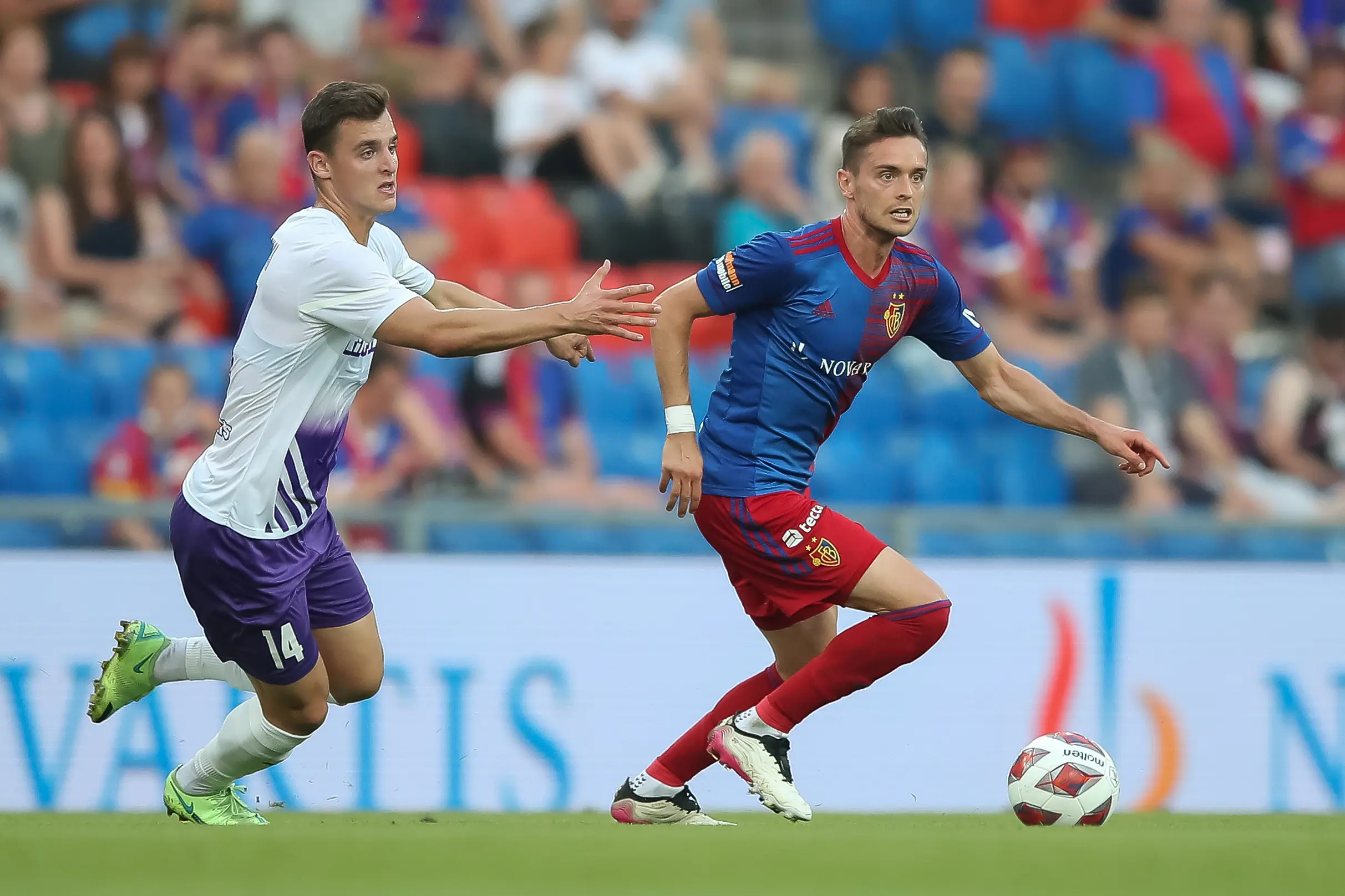 Mercato : pourquoi l'ASSE mise autant sur Áron Csongvai ?