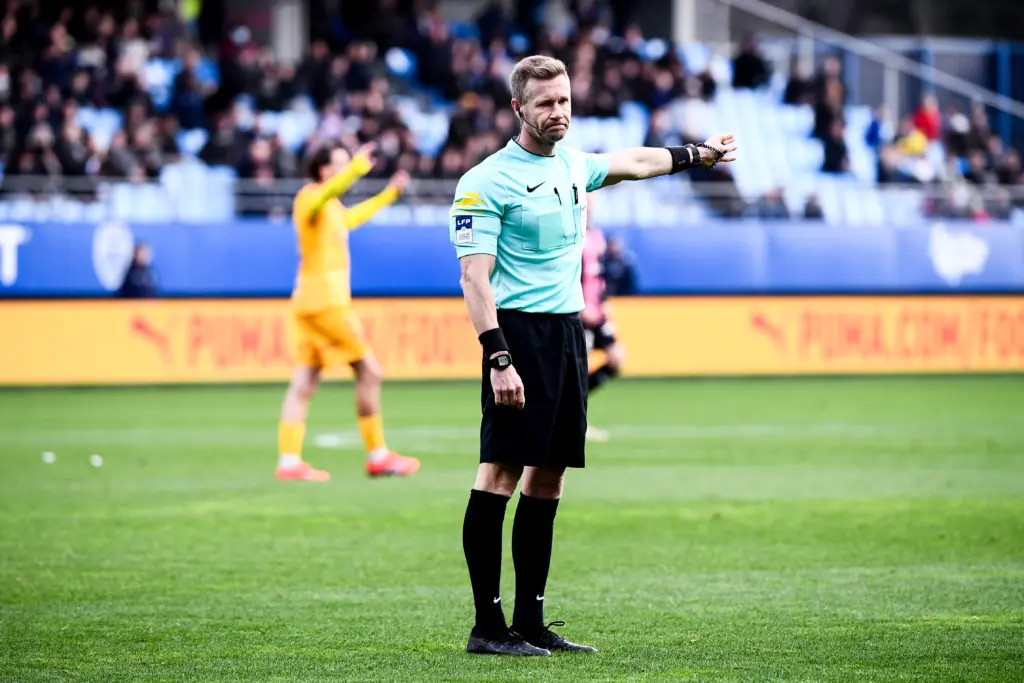 Ligue 2 : L'arbitre des 11 buts de retour à Saint-Étienne