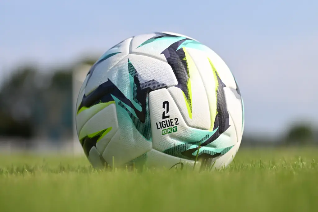 Forme, buteurs, dynamique : qui impressionne vraiment avant la reprise de la Ligue 2 ?