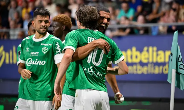 ASSE : 4 St&eacute;phanois dans l'&eacute;quipe type de la J1 de Ligue 2