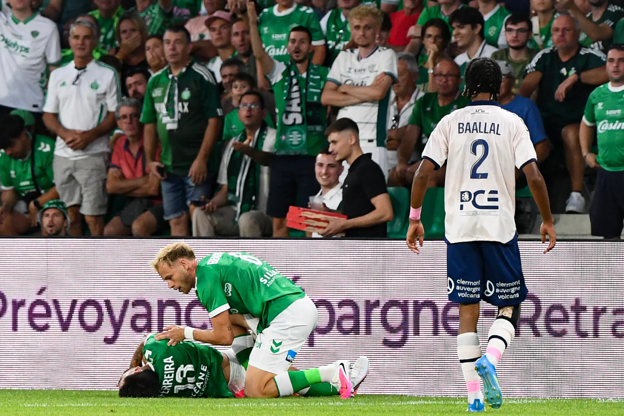 ASSE : Les premières nouvelles de Ferreira, sorti sur civière