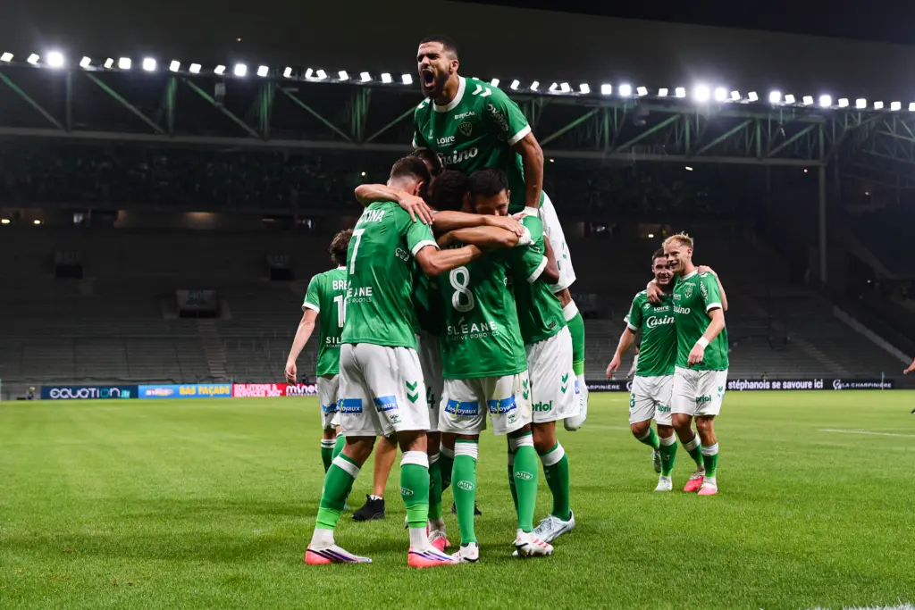 Victoirieux, l'ASSE s'offre un deuxième succès en Ligue 2