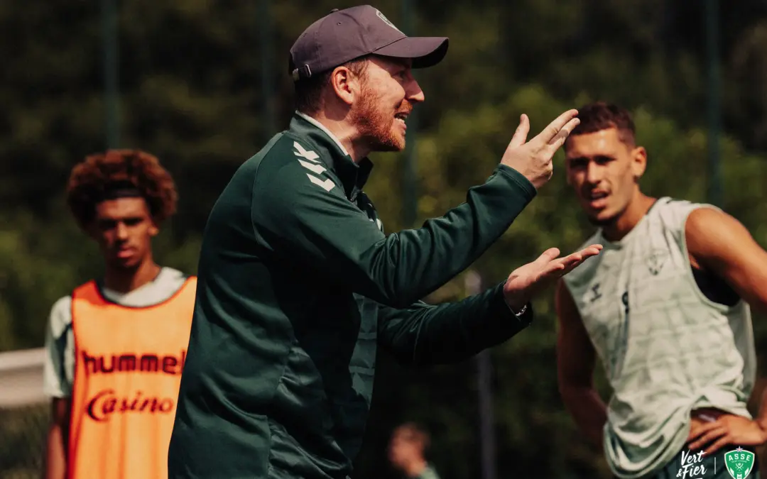 ASSE : une s&eacute;quence publi&eacute;e par le club r&eacute;v&egrave;le un vrai d&eacute;fi pour Cathro