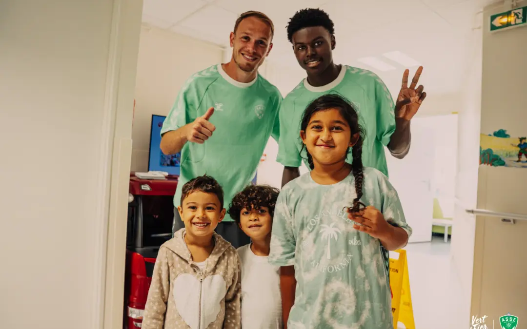 ASSE : Irvin Cardona et K&eacute;vin Pedro en visite au CHU