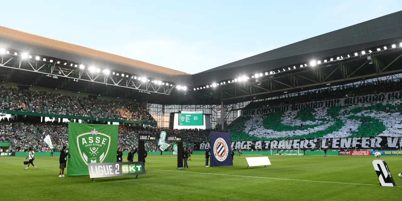 Ligue 2 : l&rsquo;ASSE s&rsquo;&eacute;chappe, &ccedil;a se resserre derri&egrave;re
