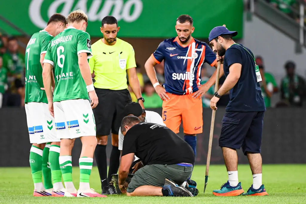 L’ASSE contrainte de changer à nouveau sa pelouse