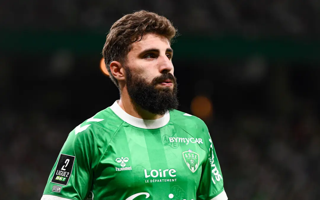 Dunkerque-ASSE : Entre Davitashvili et Breum, le choix est fait !
