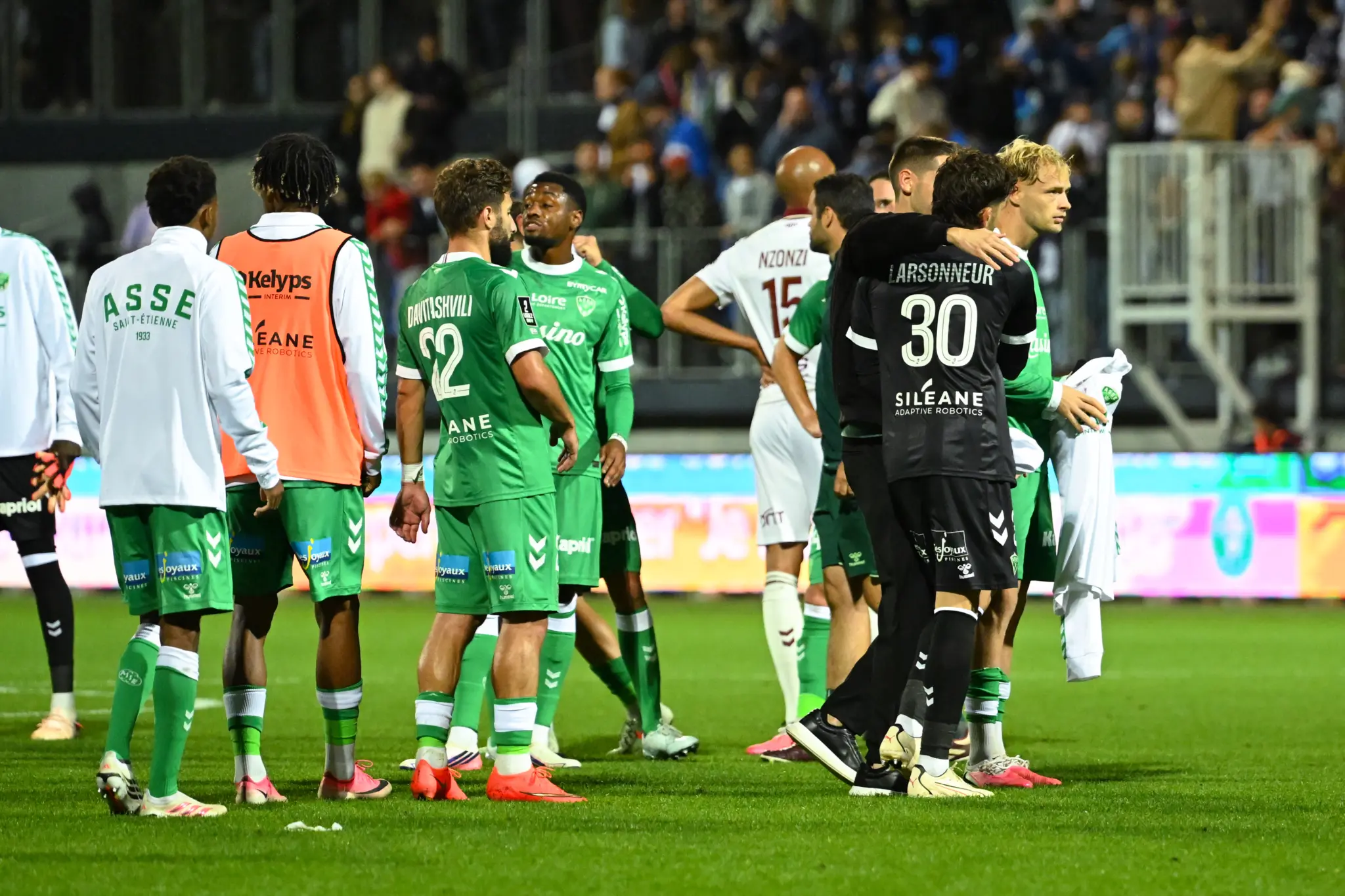 ASSE : Ian Cathro vole au secours de Gautier Larsonneur
