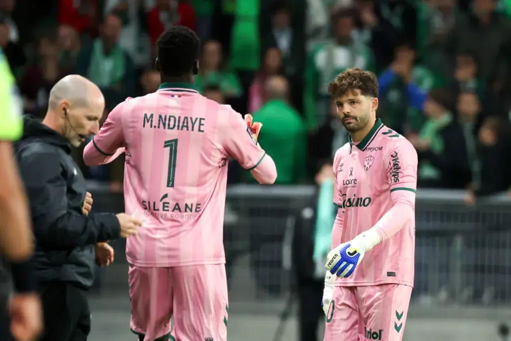 ASSE : Cathro donne des nouvelles de Larsonneur et Lamba